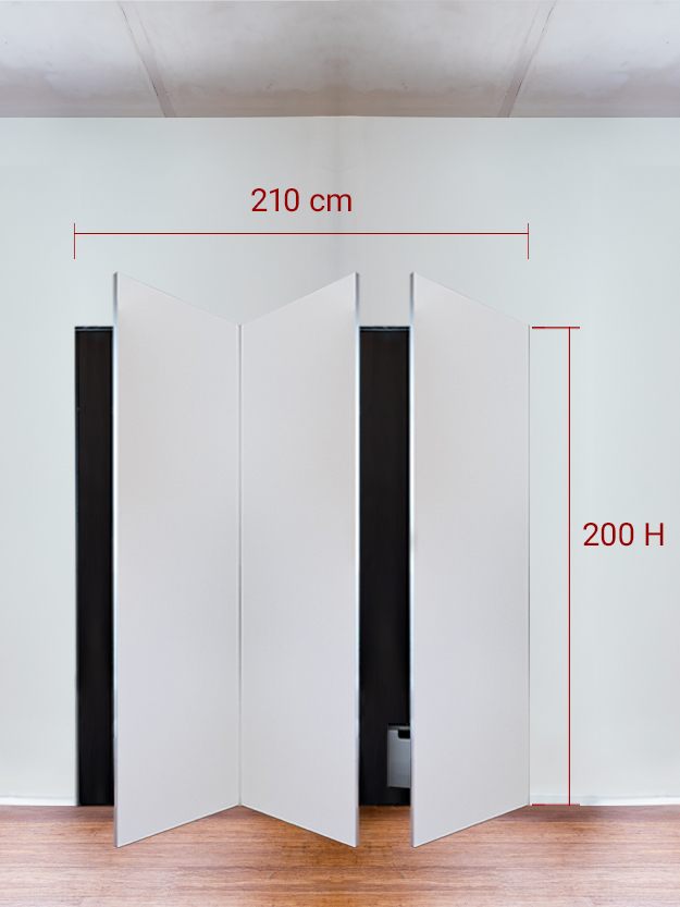 Armadio filomuro a 3 ante simmetriche cm 210x200