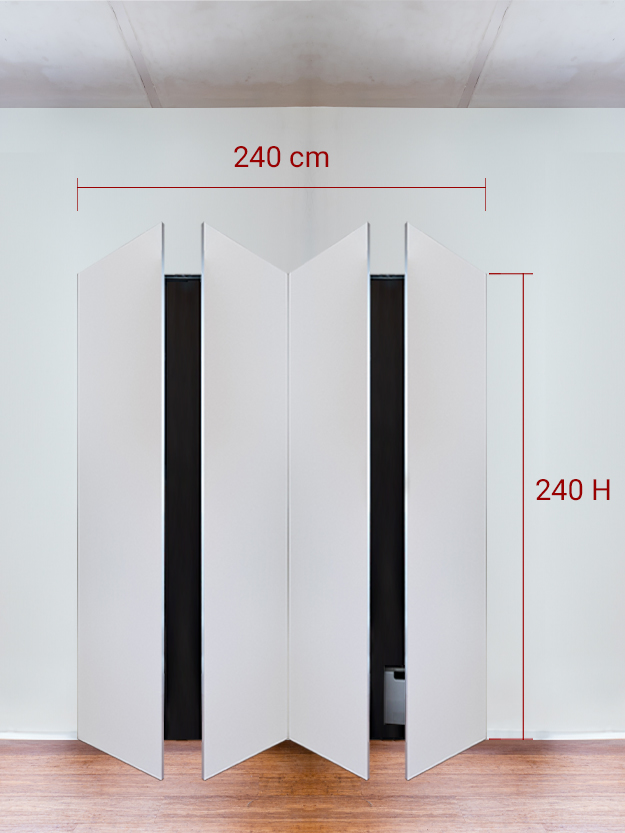 Armadio filomuro a 4 ante simmetriche cm 240x240